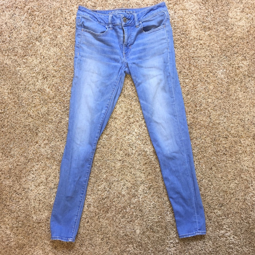 Light wash American Eagle jeans